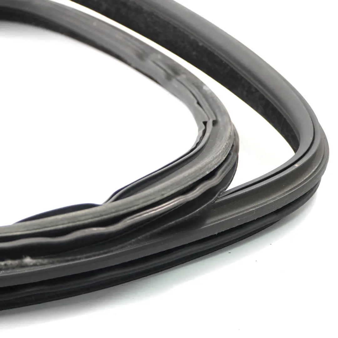 BMW F36 Türdichtung Kantenschutz hinten links Gummidichtung schwarz - SKU 7409191 - Teilenummer 7409191