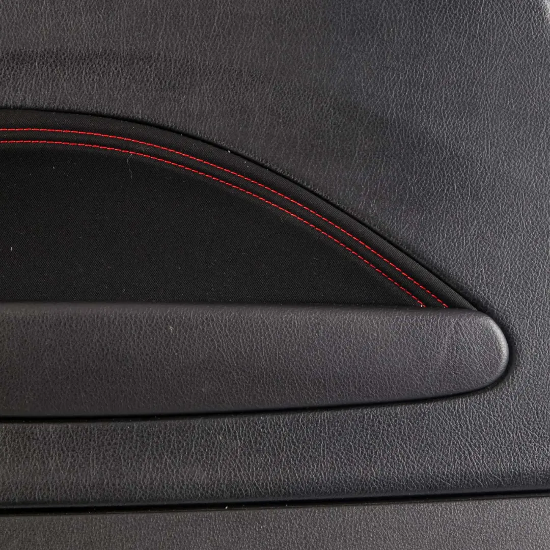 BMW F21 Rear F21 Panneau garniture latérale gauche Tissu anthracite rouge - SKU 7409957 - Numéro de pièce 7409957