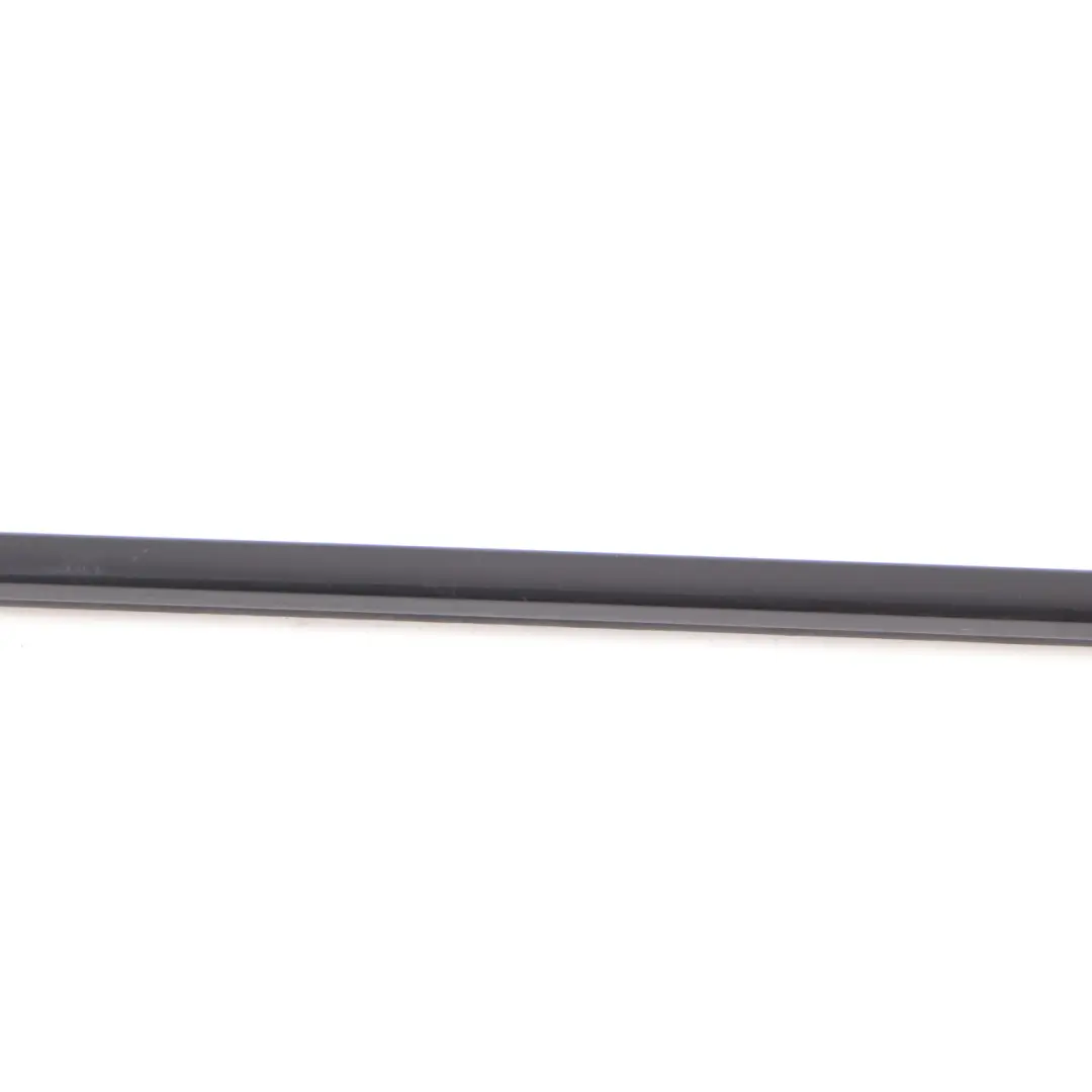 Moldura la Ventana de la Puerta Delantera Izquierda Alto Brillo para BMW F48 con número de pieza 7410461 BMW F48 Moldura la Ventana de la Puerta Delantera Izquierda Alto Brillo - SKU 7410461 - Número de pieza 7410461