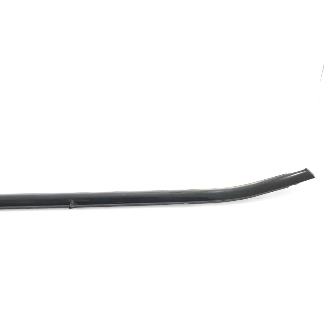 Tira Ventana Puerta Delantera Derecha Moldura Moldura para BMW X1 F48 con número de pieza 7410462 BMW X1 F48 Tira Ventana Puerta Delantera Derecha Moldura Moldura - SKU 7410462 - Número de pieza 7410462
