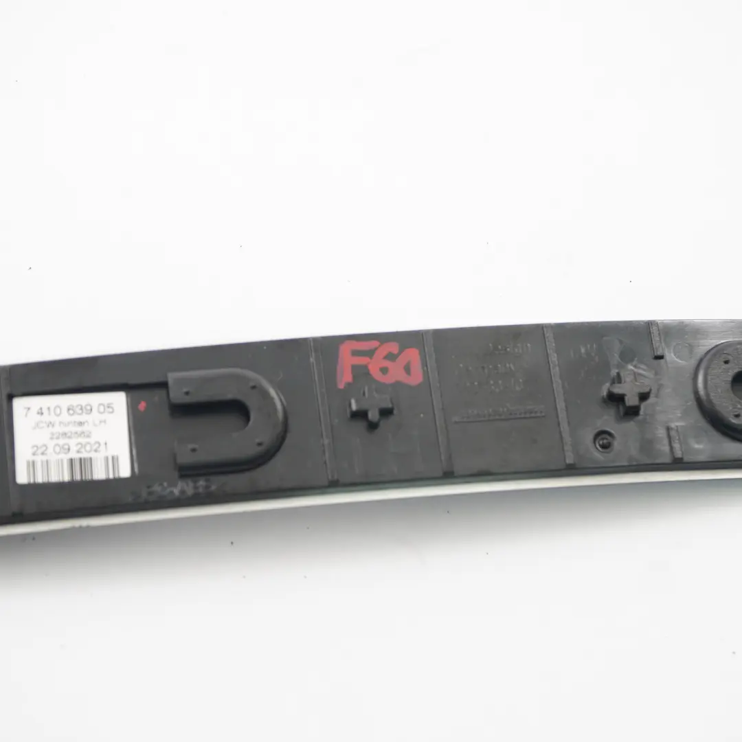 Tapa Entrada Recorte Trasero Izquierdo Escalón Alféizar para Mini F60 JCW con número de pieza 7410639 Mini F60 JCW Tapa Entrada Recorte Trasero Izquierdo Escalón Alféizar - SKU 7410639 - Número de pieza 7410639