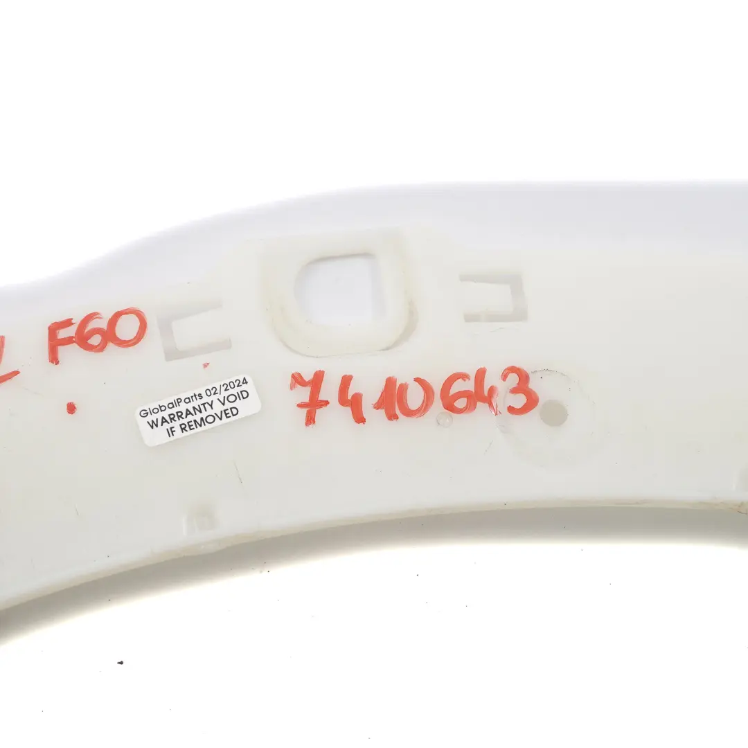 Adattatore passaruota anteriore sinistro per Mini F60 Countryman con numero di parte 7410643 Mini F60 Countryman Adattatore passaruota anteriore sinistro - SKU 7410643 - Numero di parte 7410643