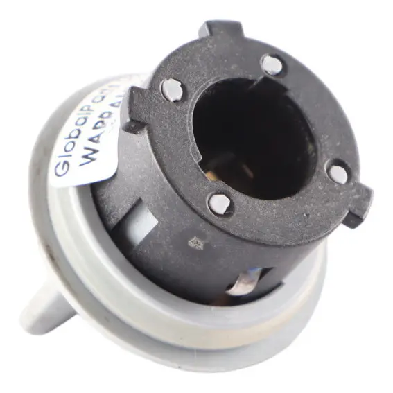 Lamp Bulb Socket Turn Indicator to BMW G30 with Part number 7410731 BMW G30 Lamp Bulb Socket Turn Indicator - SKU 7410731 - Part number 7410731