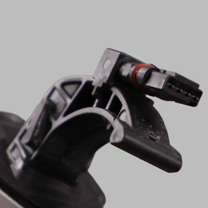 BMW G11 Door Handle Grab Rear Left N/S Outside Mineralweiss Mineral White - A96 - SKU 7411039-MW - Part number 7411039