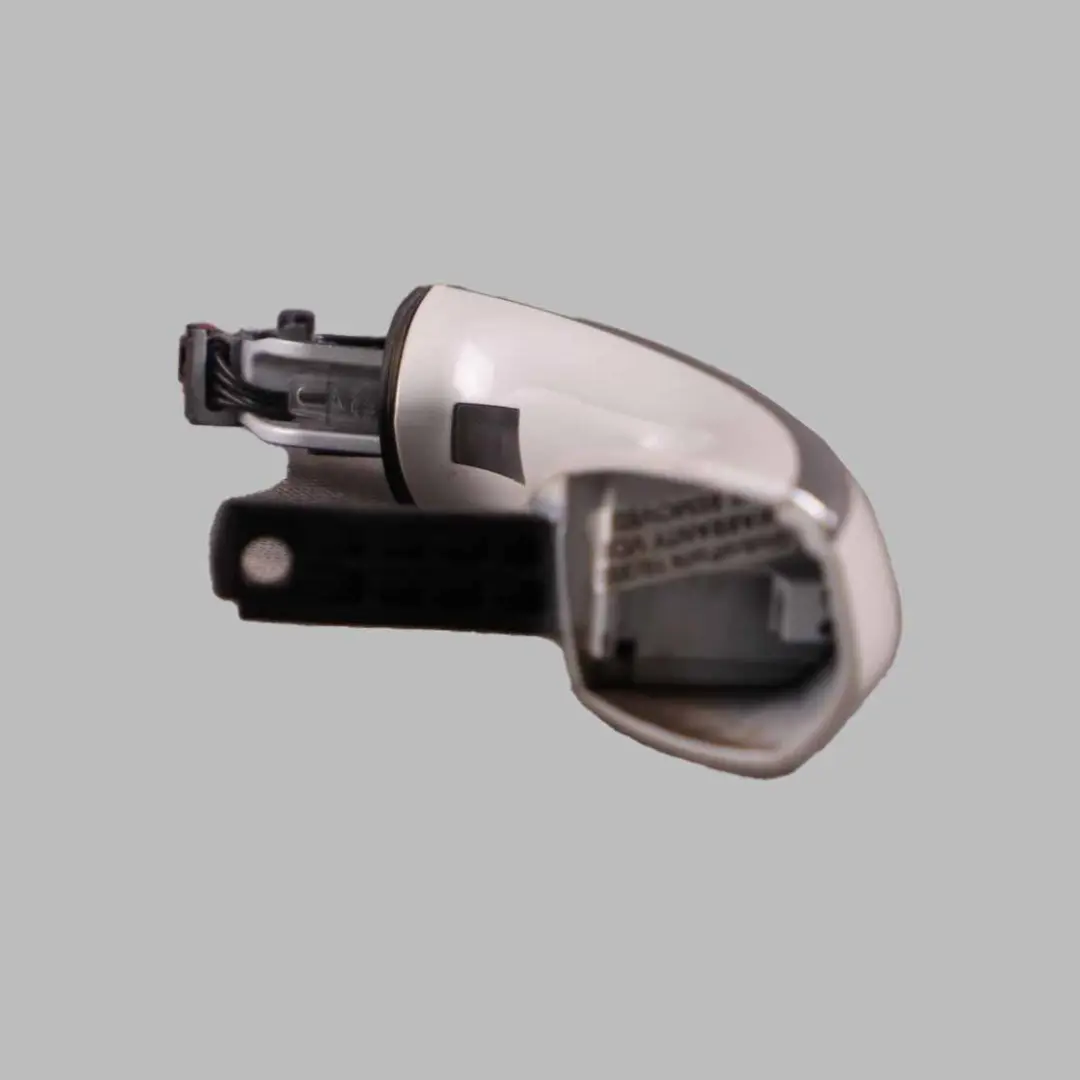 Door Handle Grab Rear Right O/S Outside Mineralweiss Mineral White - A96 to BMW G11 with Part number 7411040 BMW G11 Door Handle Grab Rear Right O/S Outside Mineralweiss Mineral White - A96 - SKU 7411040-MW - Part number 7411040