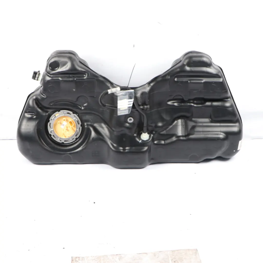 Complete Tank Delivery Unit Container to Fuel Tank Diesel BMW G11 G12 with Part number 7411798 Fuel Tank Diesel BMW G11 G12 Complete Tank Delivery Unit Container - SKU 7411798 - Part number 7411798