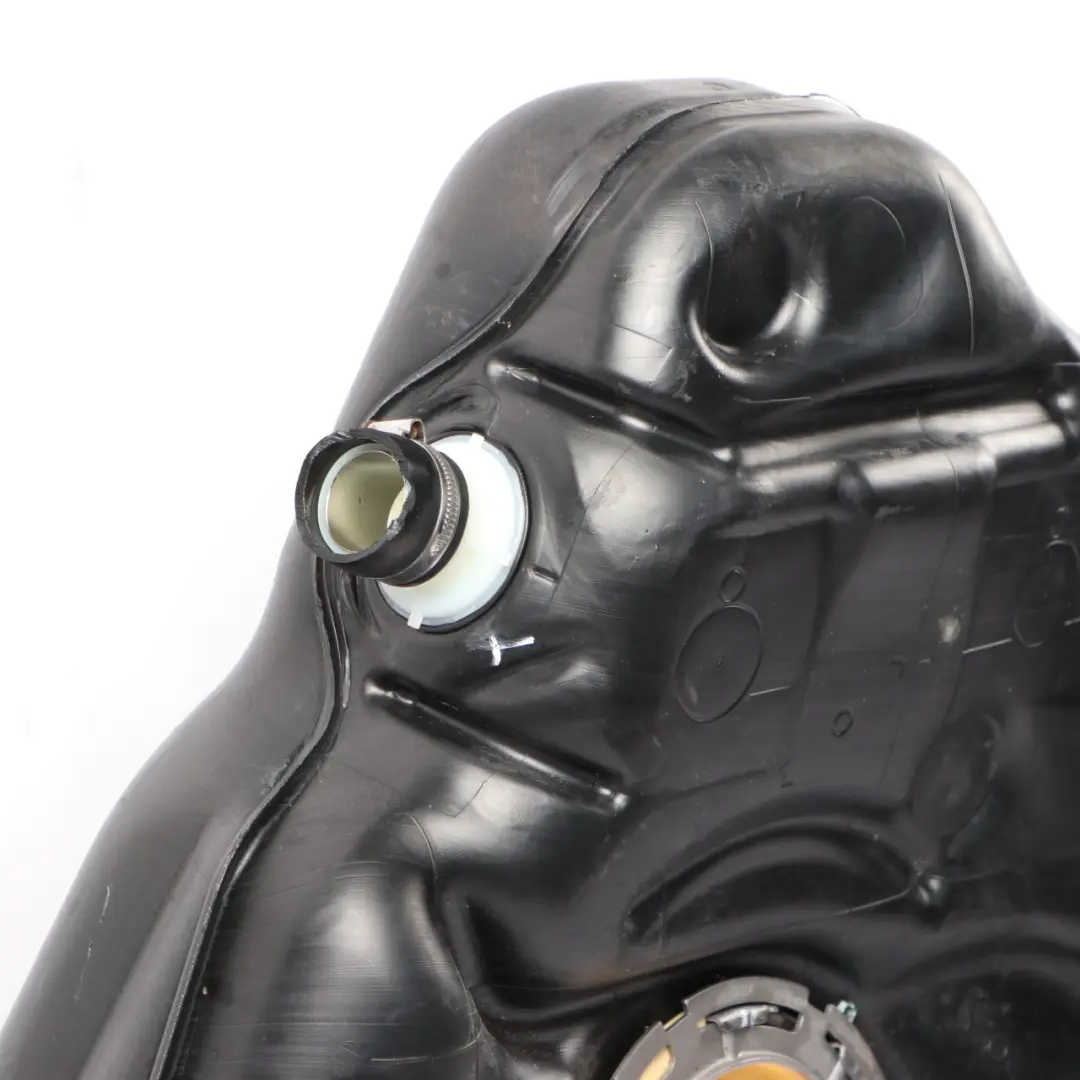Complete Tank Delivery Unit Container to Fuel Tank Diesel BMW G11 G12 with Part number 7411798 Fuel Tank Diesel BMW G11 G12 Complete Tank Delivery Unit Container - SKU 7411798 - Part number 7411798