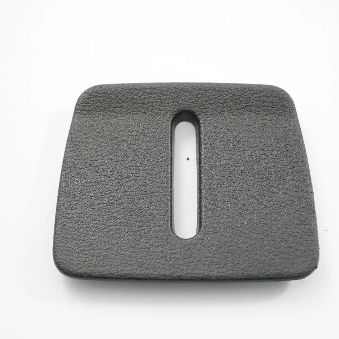 Couvercle de fermeture de porte de hayon Noir pour BMW X1 F48 à propos du numéro de pièce 7412462 BMW X1 F48 Couvercle de fermeture de porte de hayon Noir - SKU 7412462 - Numéro de pièce 7412462