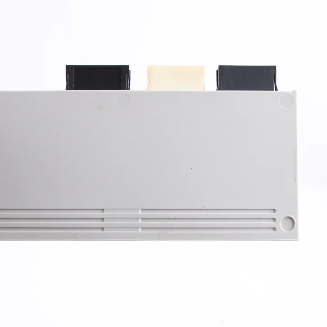 Moduł Sterownik Klapy Bagażnika 7384722 do BMW F15 F16 F31 F36 o numerze 7412610 BMW F15 F16 F31 F36 Moduł Sterownik Klapy Bagażnika 7384722 - SKU 7412610 - Numer Części 7412610