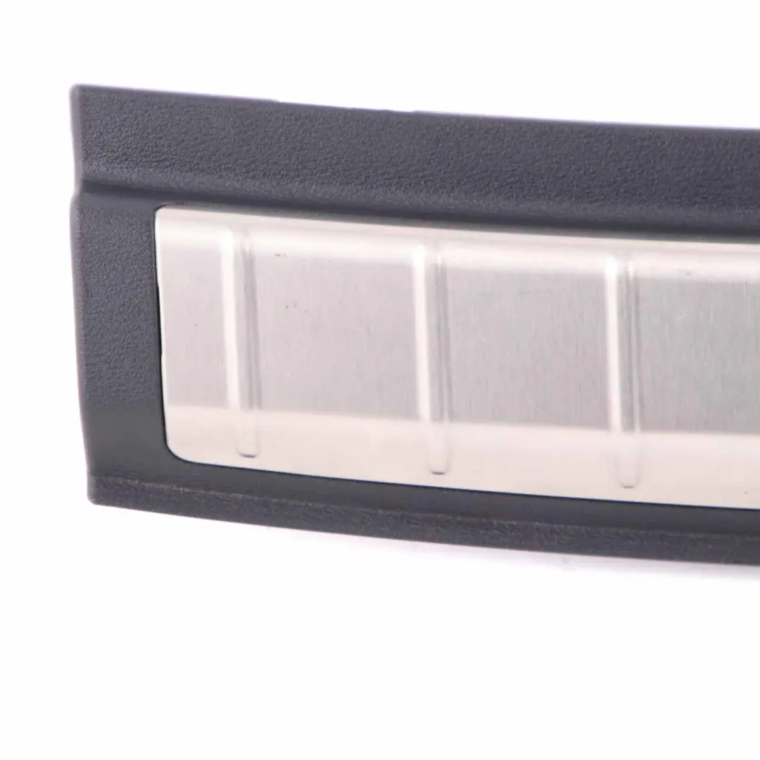 Osłona Progu Bagażnika do BMW X1 F48 o numerze 7413689 BMW X1 F48 Osłona Progu Bagażnika - SKU 7413689 - Numer Części 7413689