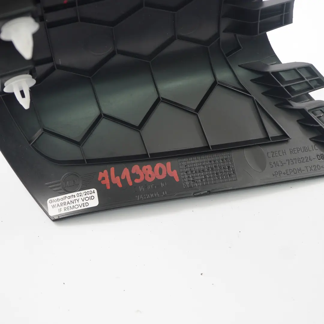 Cubierta Columna D Panel Derecho Negro 7378224 para Mini Countryman F60 con número de pieza 7413804 Mini Countryman F60 Cubierta Columna D Panel Derecho Negro 7378224 - SKU 7413804 - Número de pieza 7413804