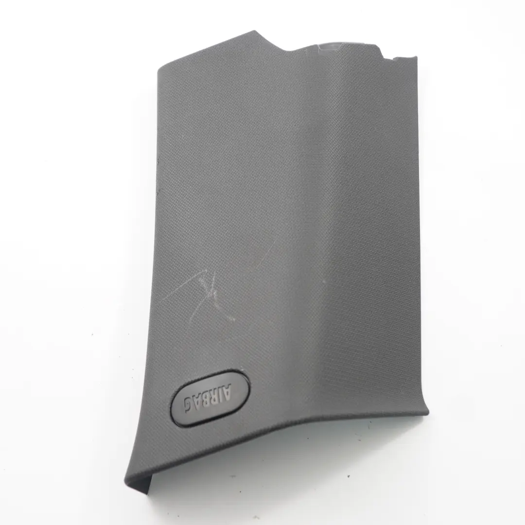 Osłona Poszycie Słupka C Lewa Czarna do Mini Countryman F60 o numerze 7413807 Mini Countryman F60 Osłona Poszycie Słupka C Lewa Czarna - SKU 7413807 - Numer Części 7413807