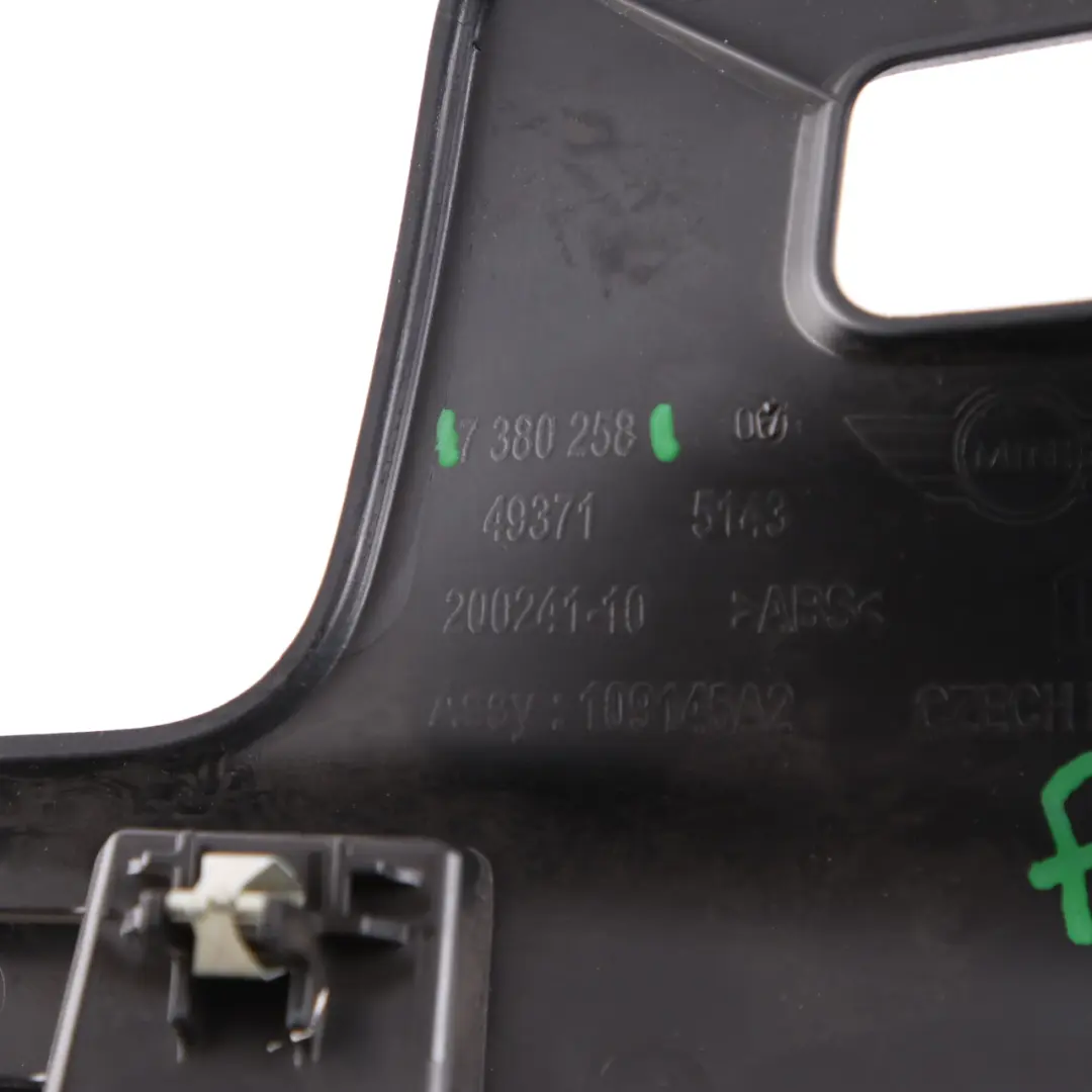 Columna C Pilar Trasero Derecho Tapa Panel 7380258 para Mini Countryman F60 con número de pieza 7413834 Mini Countryman F60 Columna C Pilar Trasero Derecho Tapa Panel 7380258 - SKU 7413834 - Número de pieza 7413834