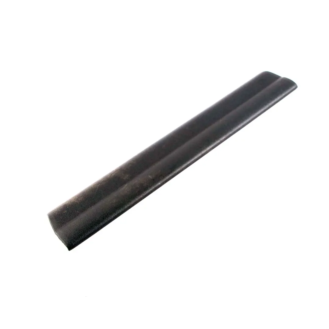 Coperchio Rivestimento Ingresso Striscia anteriore sinistra destra Nero per Mini F60 con numero di parte 7413835 Mini F60 Coperchio Rivestimento Ingresso Striscia anteriore sinistra destra Nero - SKU 7413835 - Numero di parte 7413835