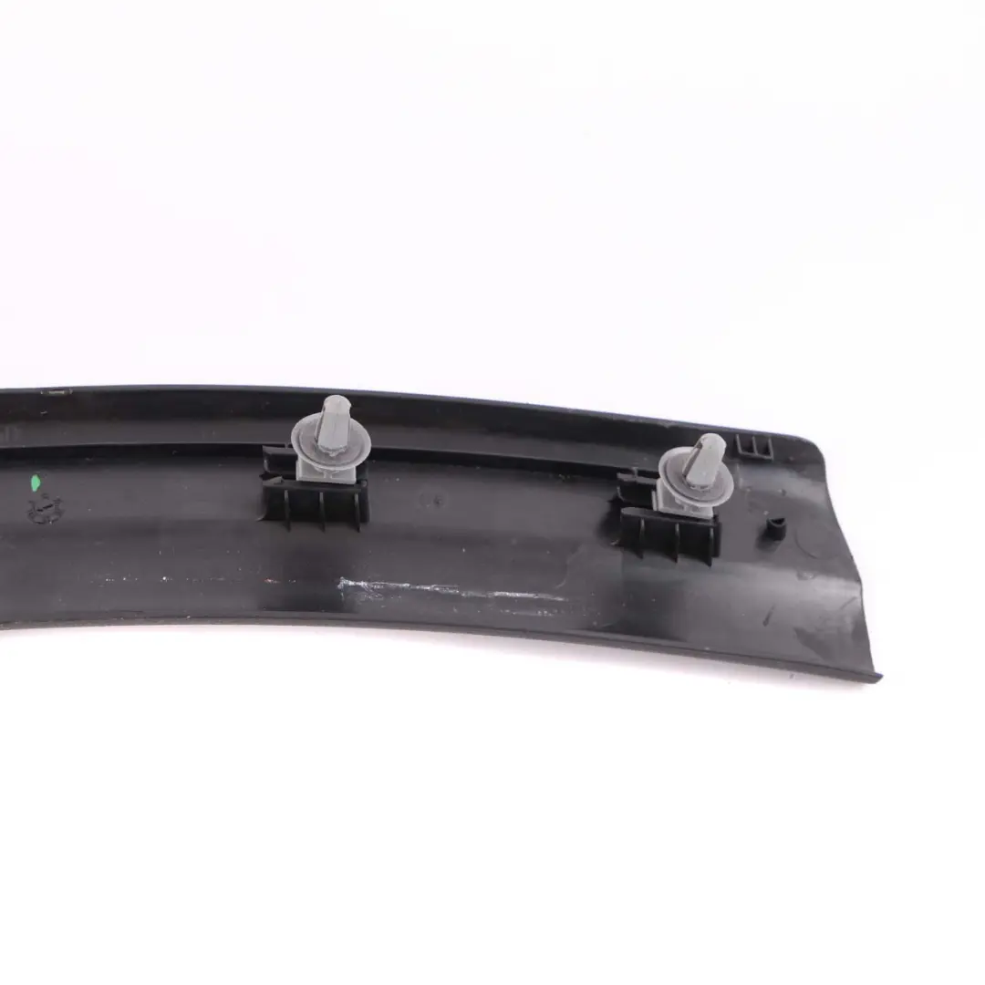 Coperchio Rivestimento Ingresso Striscia Posteriore Sinistra Nero per Mini F60 con numero di parte 7413837 Mini F60 Coperchio Rivestimento Ingresso Striscia Posteriore Sinistra Nero - SKU 7413837 - Numero di parte 7413837