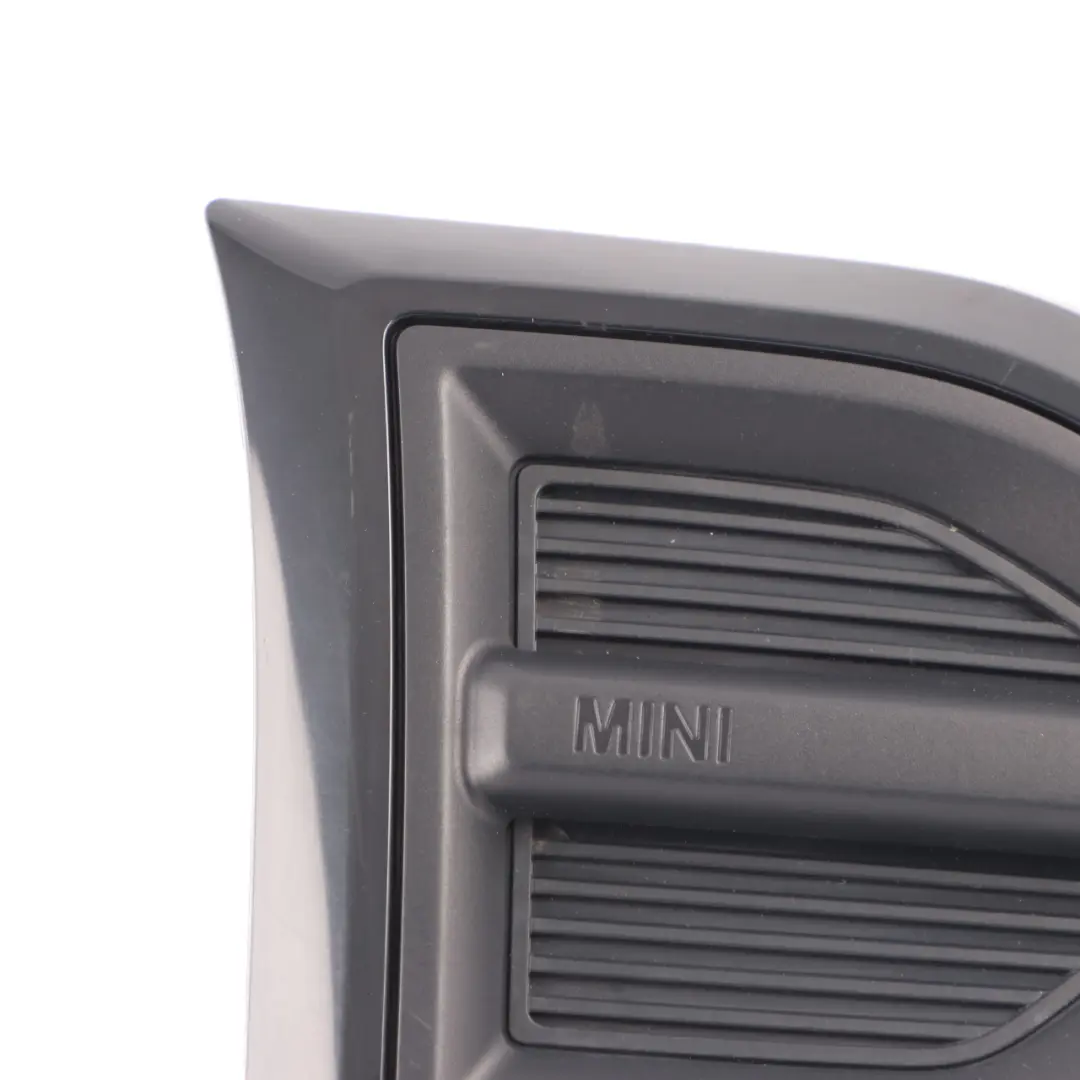 Pannello Laterale Indicatore Direzione Griglia Copertura Destra per Mini F60 con numero di parte 7414092 Mini F60 Pannello Laterale Indicatore Direzione Griglia Copertura Destra - SKU 7414092 - Numero di parte 7414092