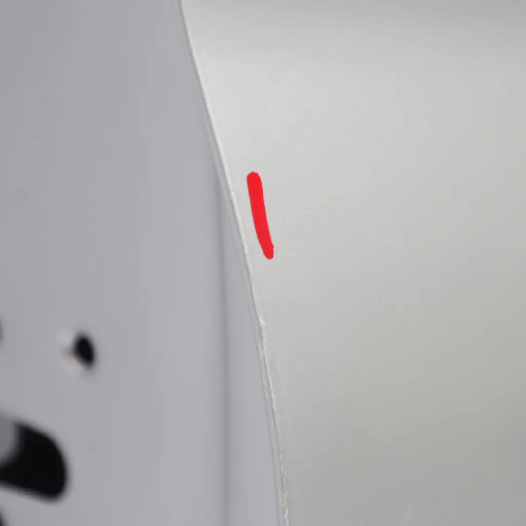 Copertura pannello anteriore destro Glacier Silver Metallic - A83 per BMW X1 F48 con numero di parte 7414370 BMW X1 F48 Copertura pannello anteriore destro Glacier Silver Metallic - A83 - SKU 7414370-GSB - Numero di parte 7414370