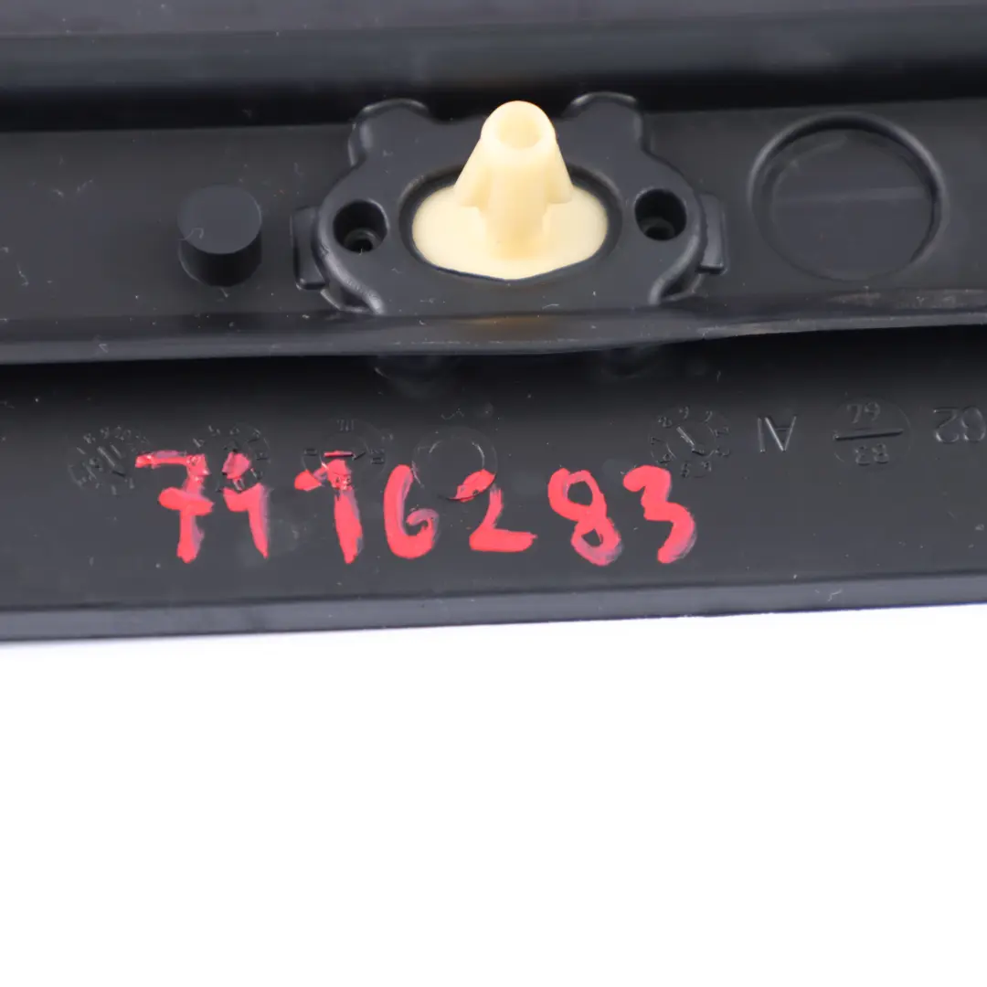 Ventana Lateral Trasera Izquierda Cristal Tintado AS3 para BMW F46 con número de pieza 7416283 BMW F46 Ventana Lateral Trasera Izquierda Cristal Tintado AS3 - SKU 7416283 - Número de pieza 7416283