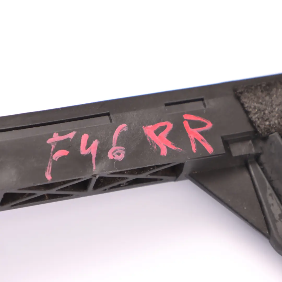 Ventana Lateral Trasera Derecha Cristal Tintado AS3 para BMW F46 con número de pieza 7416284 BMW F46 Ventana Lateral Trasera Derecha Cristal Tintado AS3 - SKU 7416284 - Número de pieza 7416284