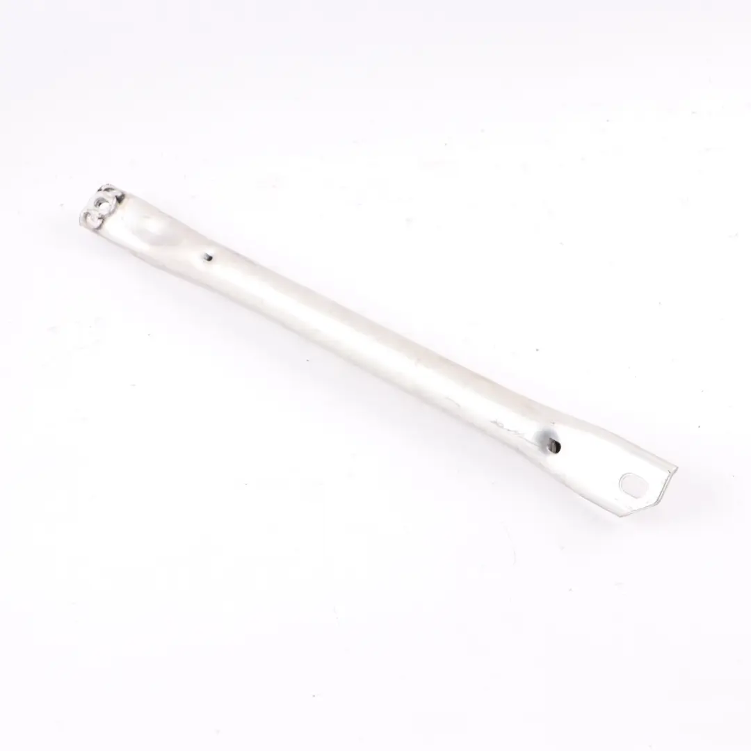 Supporto BMW G30 G31 G15 G14 Rinforzo della carrozzeria anteriore destro per con numero di parte 7416970 Supporto BMW G30 G31 G15 G14 Rinforzo della carrozzeria anteriore destro - SKU 7416970 - Numero di parte 7416970