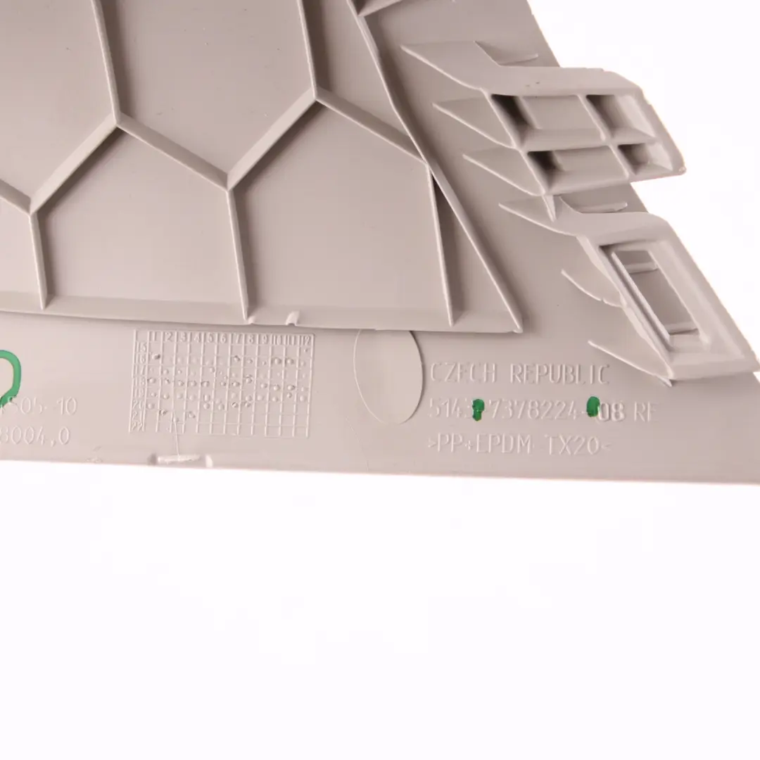 Rivestimento Colonna Destra Satellite Grigio 7378224 per Mini F60 Countryman con numero di parte 7417484 Mini F60 Countryman Rivestimento Colonna Destra Satellite Grigio 7378224 - SKU 7417484 - Numero di parte 7417484