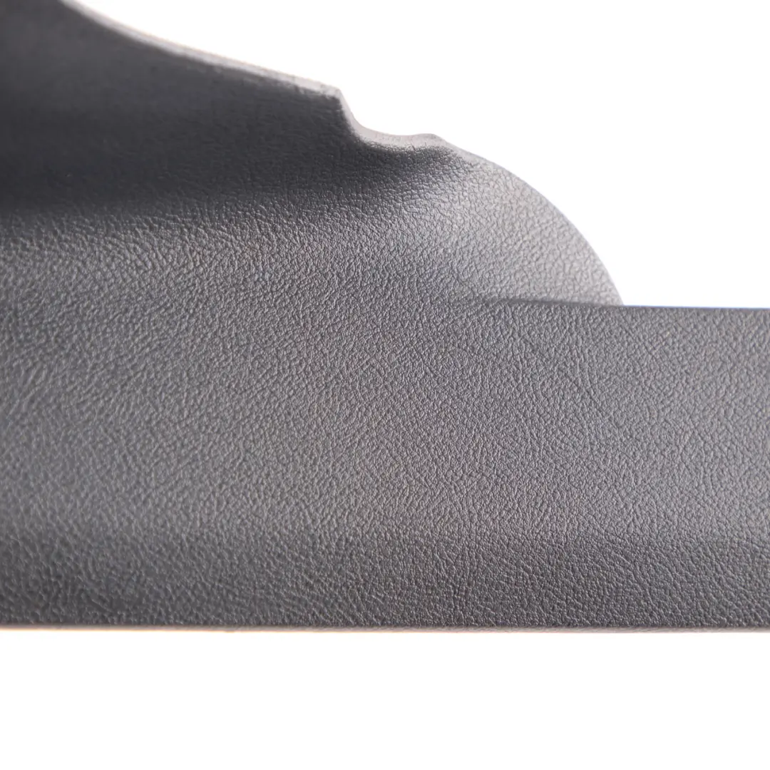 Wewnętrzna Listwa Maskująca Progu Lewy Tył Czarna 7375727 do BMW G30 G31 o numerze 7419695 BMW G30 G31 Wewnętrzna Listwa Maskująca Progu Lewy Tył Czarna 7375727 - SKU 7419695 - Numer Części 7419695