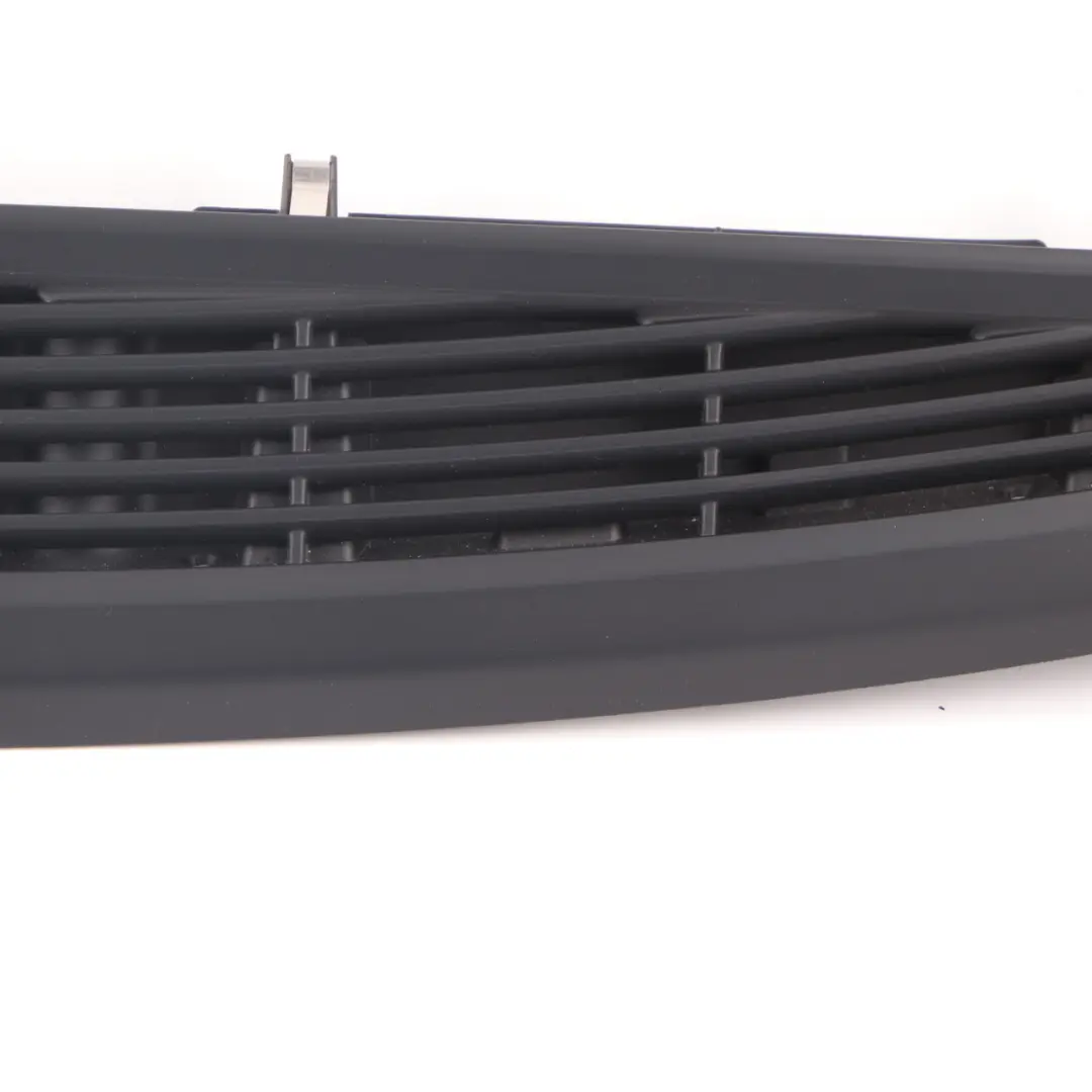 Osłona Panel Kratki Tylnej Czarna 7384524 do BMW G30 o numerze 7419851 BMW G30 Osłona Panel Kratki Tylnej Czarna 7384524 - SKU 7419851 - Numer Części 7419851