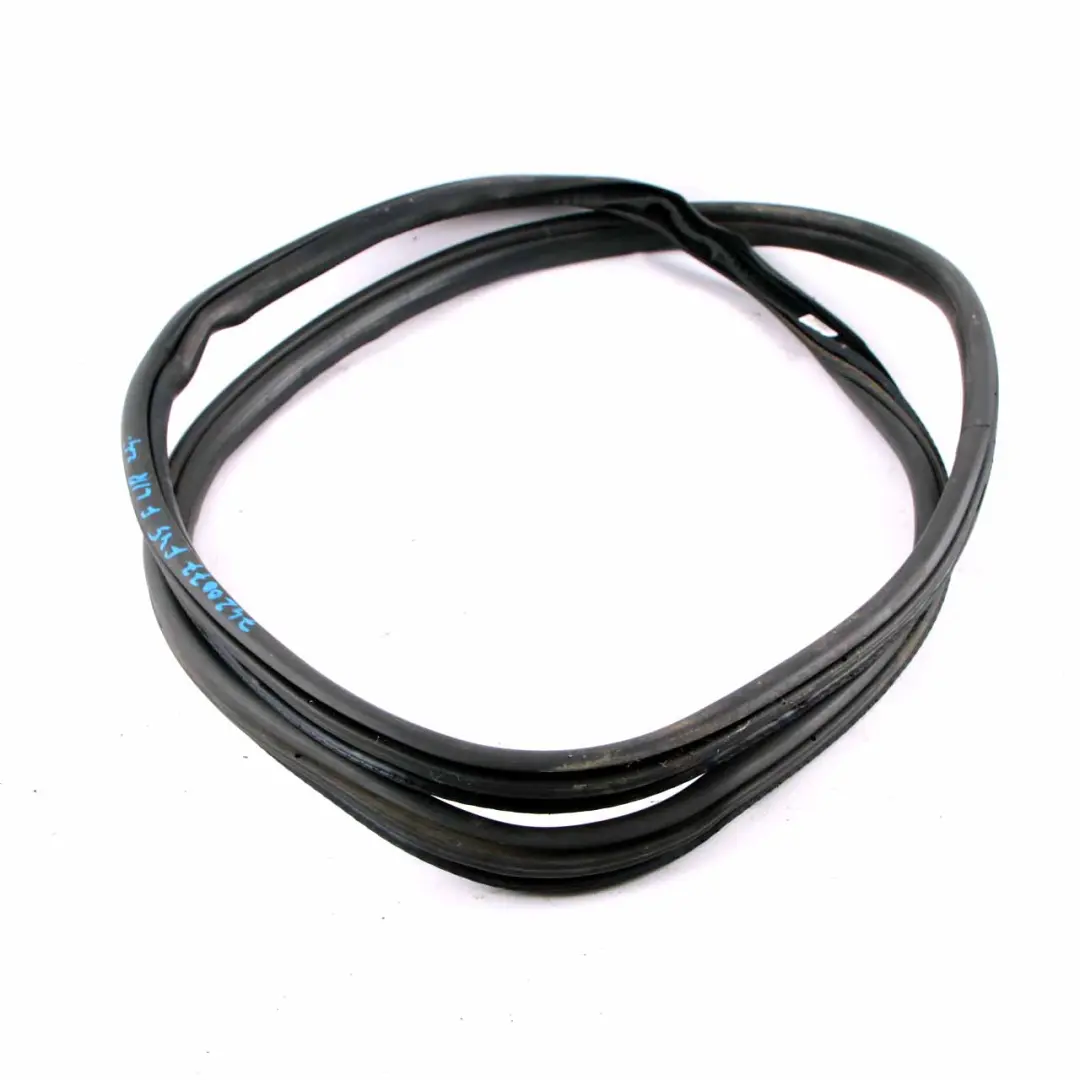 Sello Puerta Delantera Izquierda Derecha Junta Protección Borde para BMW F45 con número de pieza 7420077 BMW F45 Sello Puerta Delantera Izquierda Derecha Junta Protección Borde - SKU 7420077 - Número de pieza 7420077