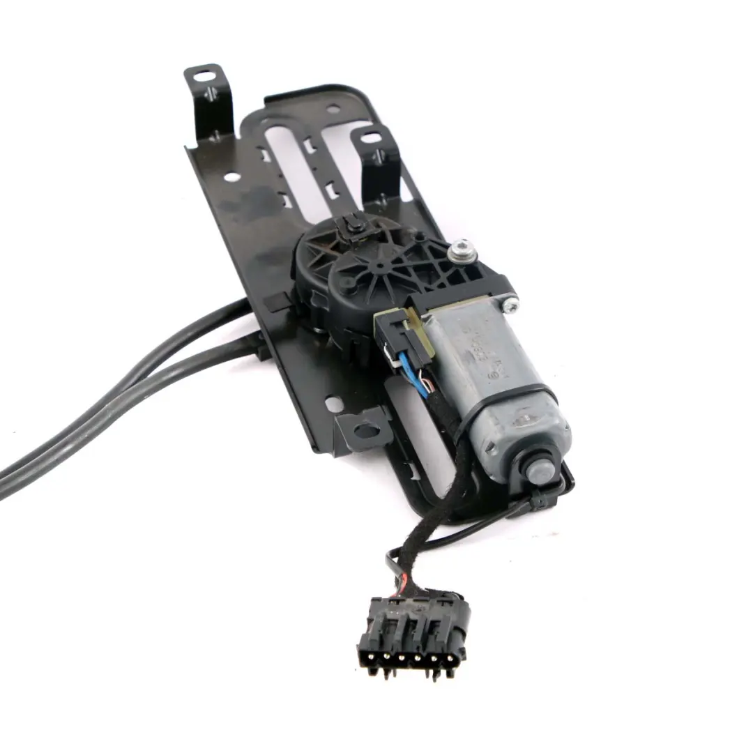 Faltdach Antriebsmechanismus Schlosshalterung für BMW 2 F23 Cabrio mit Teilenummer 7421665 BMW 2 F23 Cabrio Faltdach Antriebsmechanismus Schlosshalterung - SKU 7421665 - Teilenummer 7421665