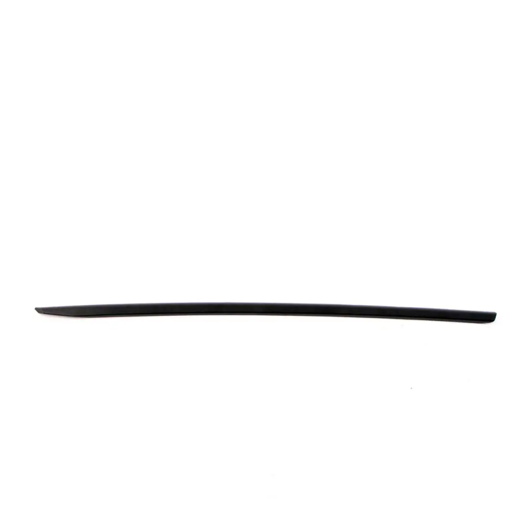 Tapa Columna A Listón Embellecedor Delantero Izquierdo Negro para Mini F60 con número de pieza 7424159 Mini F60 Tapa Columna A Listón Embellecedor Delantero Izquierdo Negro - SKU 7424159 - Número de pieza 7424159