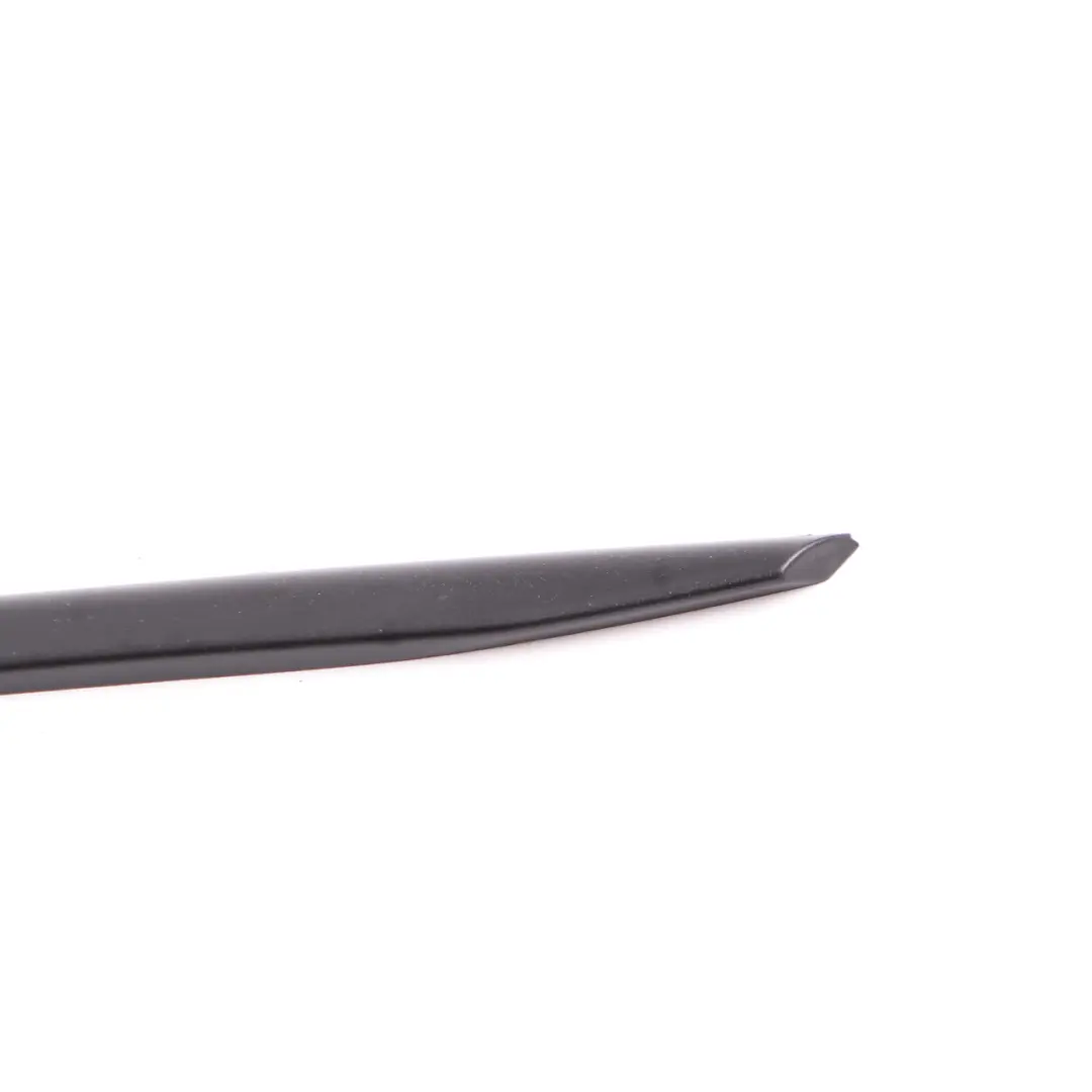 Copertura Colonna A Striscia Trim Anteriore Destra Nero per Mini F60 con numero di parte 7424160 Mini F60 Copertura Colonna A Striscia Trim Anteriore Destra Nero - SKU 7424160 - Numero di parte 7424160