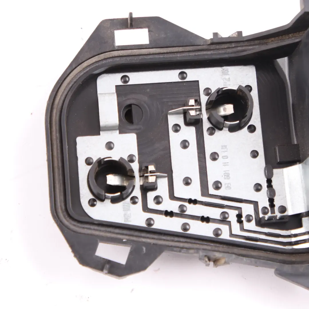  Portalámparas BMW F20 F21 LCI Panel Lateral Trasero Izquierdo - SKU 7424495 - Número de pieza 7424495