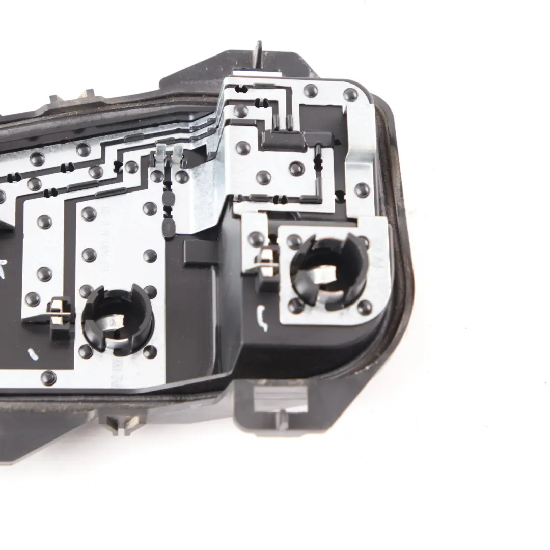 Seiten Verkleidung Licht Lampe Lampenfassung Hinten Rechts für BMW F20 F21 LCI mit Teilenummer 7424496 BMW F20 F21 LCI Seiten Verkleidung Licht Lampe Lampenfassung Hinten Rechts - SKU 7424496 - Teilenummer 7424496