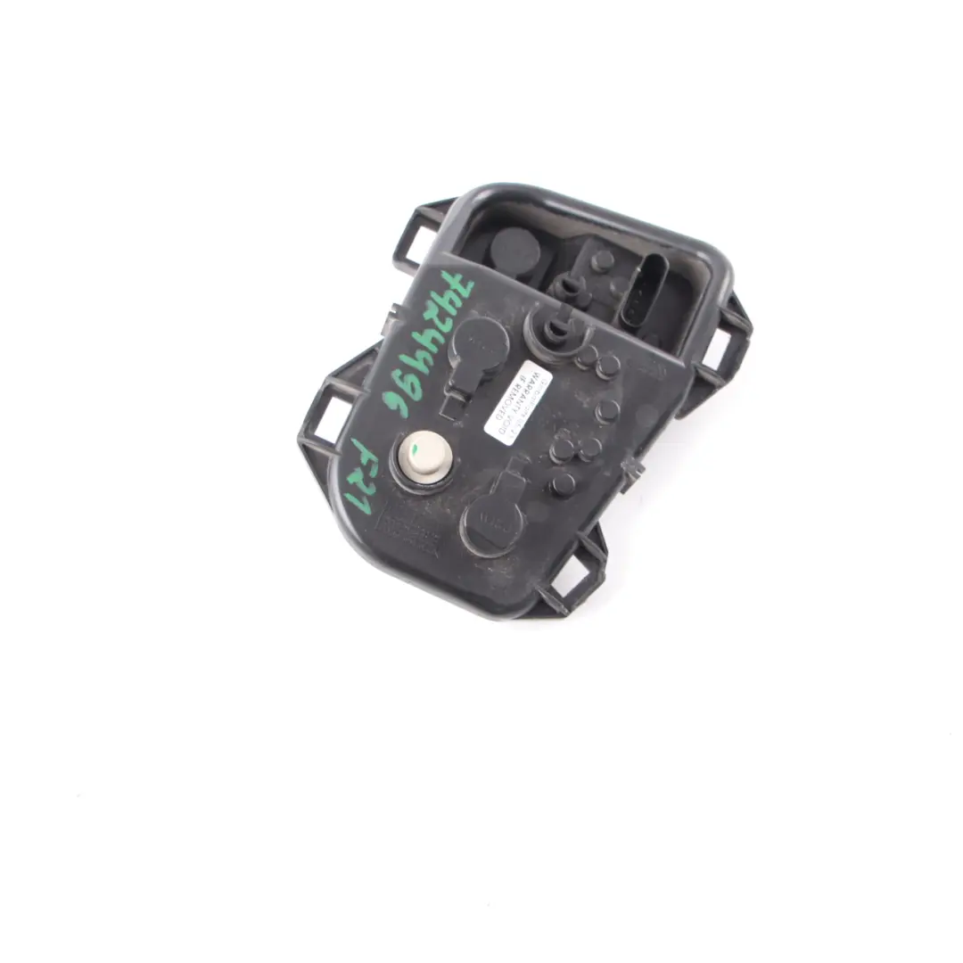 Side Panel Light Lamp Bulb Holder Socket Rear Right O/S to BMW F20 F21 LCI with Part number 7424496 BMW F20 F21 LCI Side Panel Light Lamp Bulb Holder Socket Rear Right O/S - SKU 7424496 - Part number 7424496