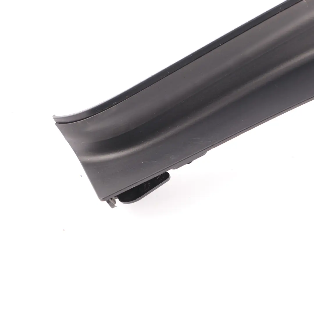 Coperchio bagagliaio Rivestimento della lampada posteriore sinistro per Mini F60 con numero di parte 7424597 Mini F60 Coperchio bagagliaio Rivestimento della lampada posteriore sinistro - SKU 7424597 - Numero di parte 7424597