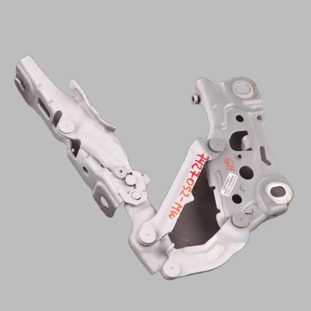 Hood Hinge BMW G30 G31 G11 Engine Bonnet Right O/S Mineral White - A96 7347408 to with Part number 7427052 Hood Hinge BMW G30 G31 G11 Engine Bonnet Right O/S Mineral White - A96 7347408 - SKU 7427052-MW - Part number 7427052