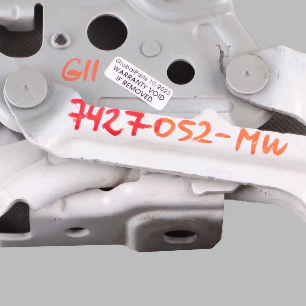 Hood Hinge BMW G30 G31 G11 Engine Bonnet Right O/S Mineral White - A96 7347408 to with Part number 7427052 Hood Hinge BMW G30 G31 G11 Engine Bonnet Right O/S Mineral White - A96 7347408 - SKU 7427052-MW - Part number 7427052