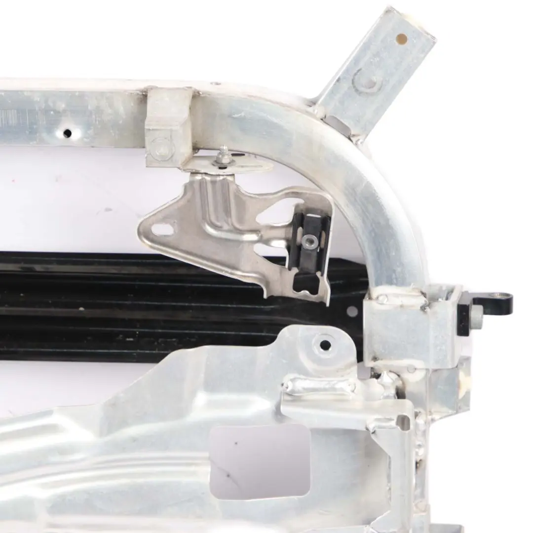 BMW i3 Porte avant droite Cadre Support montage Couvercle support 2574054 - SKU 7427334 - Numéro de pièce 7427334