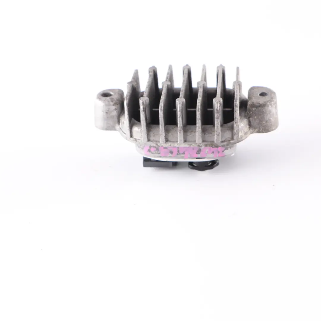 Module LED BMW F20 F21 LCI Phare Avant pour à propos du numéro de pièce 7428425 Module LED BMW F20 F21 LCI Phare Avant - SKU 7428425 - Numéro de pièce 7428425