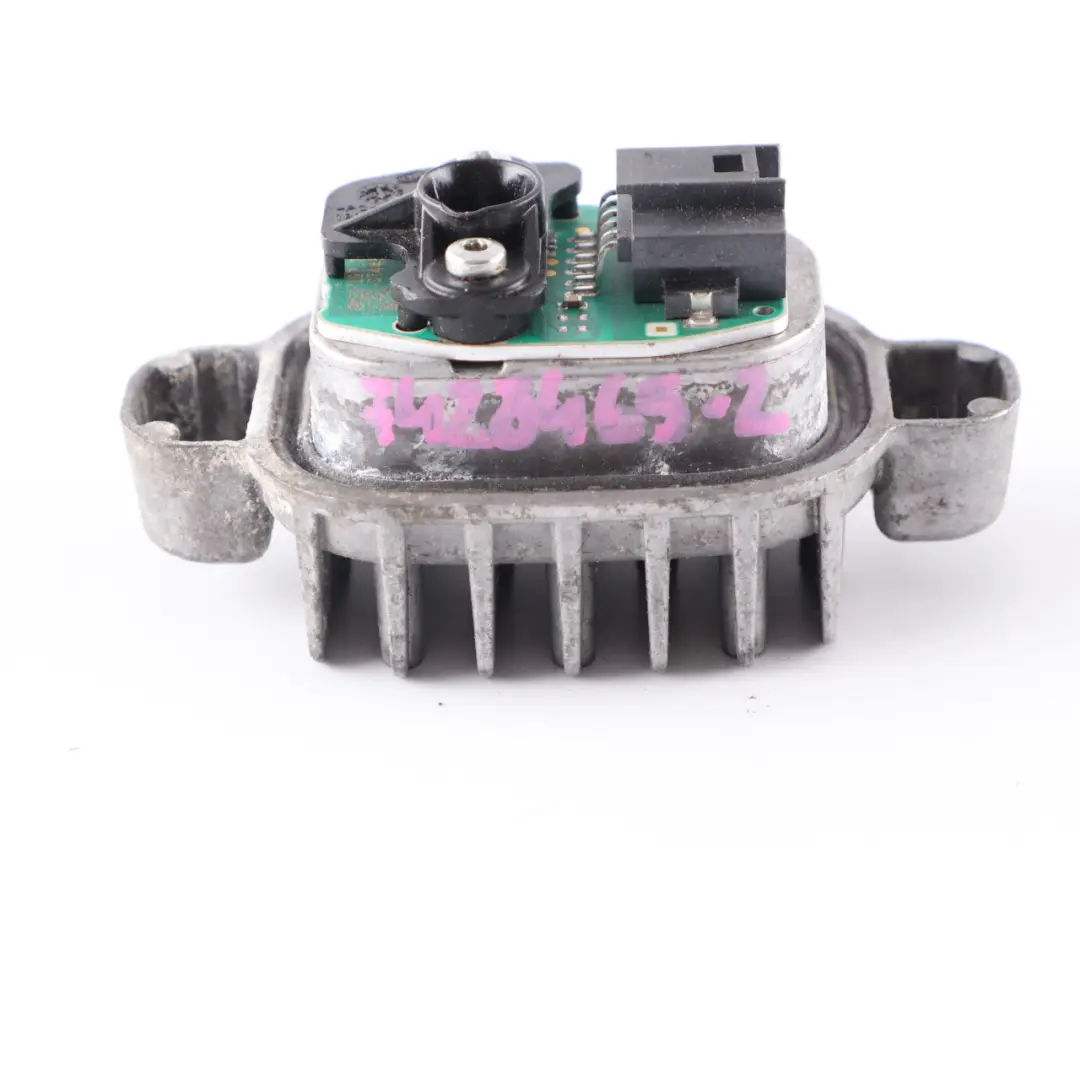 Module LED BMW F20 F21 LCI Phare Avant pour à propos du numéro de pièce 7428425 Module LED BMW F20 F21 LCI Phare Avant - SKU 7428425 - Numéro de pièce 7428425