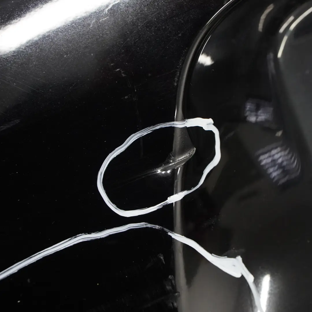 Tylny Zderzak Schwarz 2 - 668 do BMW F20 LCI o numerze 7429772 BMW F20 LCI Tylny Zderzak Schwarz 2 - 668 - SKU 7429772-SCH2 - Numer Części 7429772