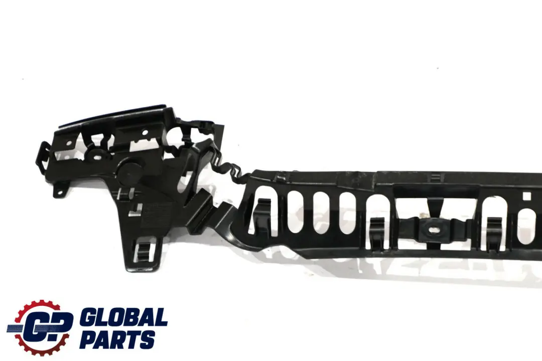 BMW F32 F33 F36 LCI Paraurti posteriore Guida centrale Montaggio Trim - SKU 7432637 - Numero di parte 7432637