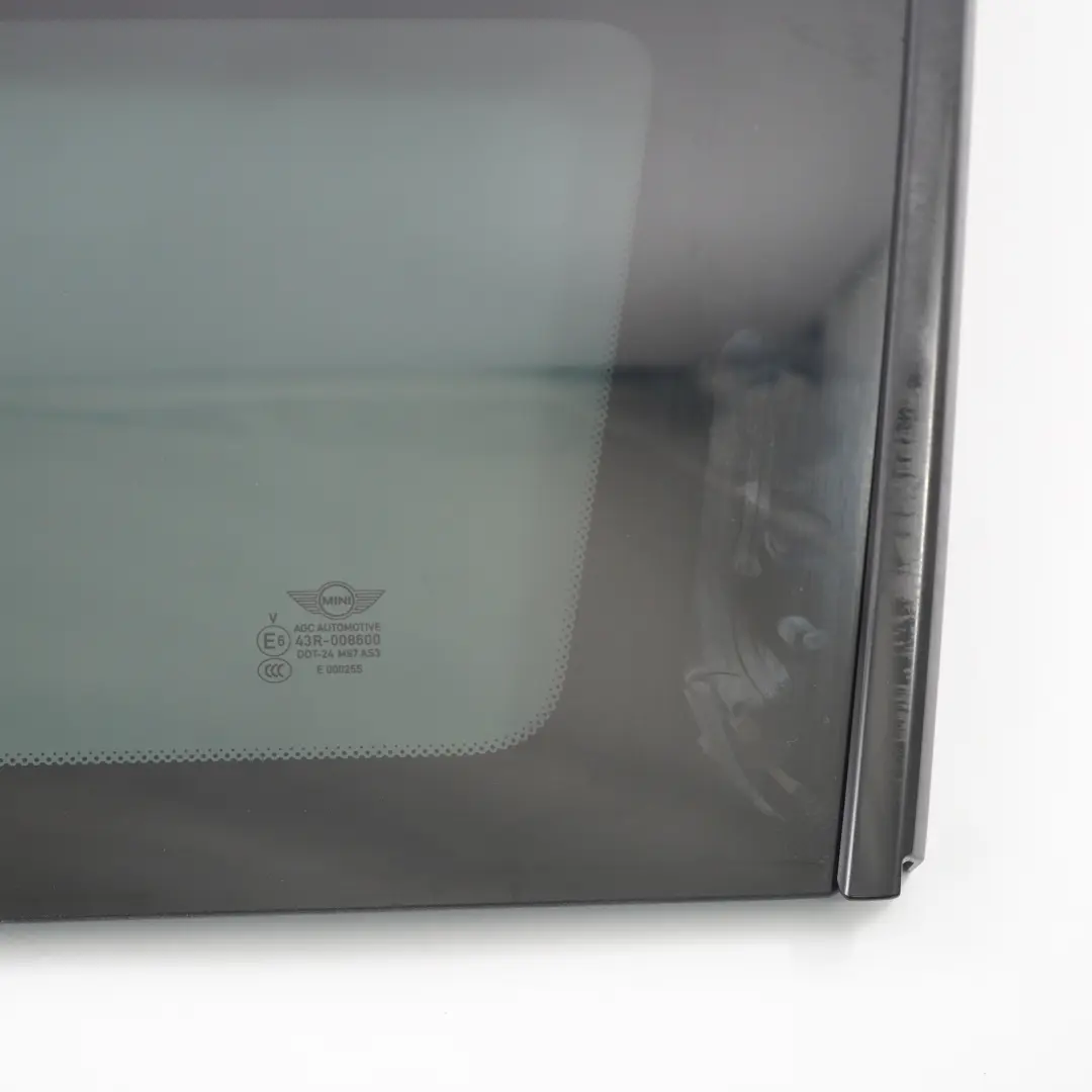 Mini Countryman F60 Cristal de ventana lateral trasera derecha AS3 Negro - SKU 7433096 - Número de pieza 7433096