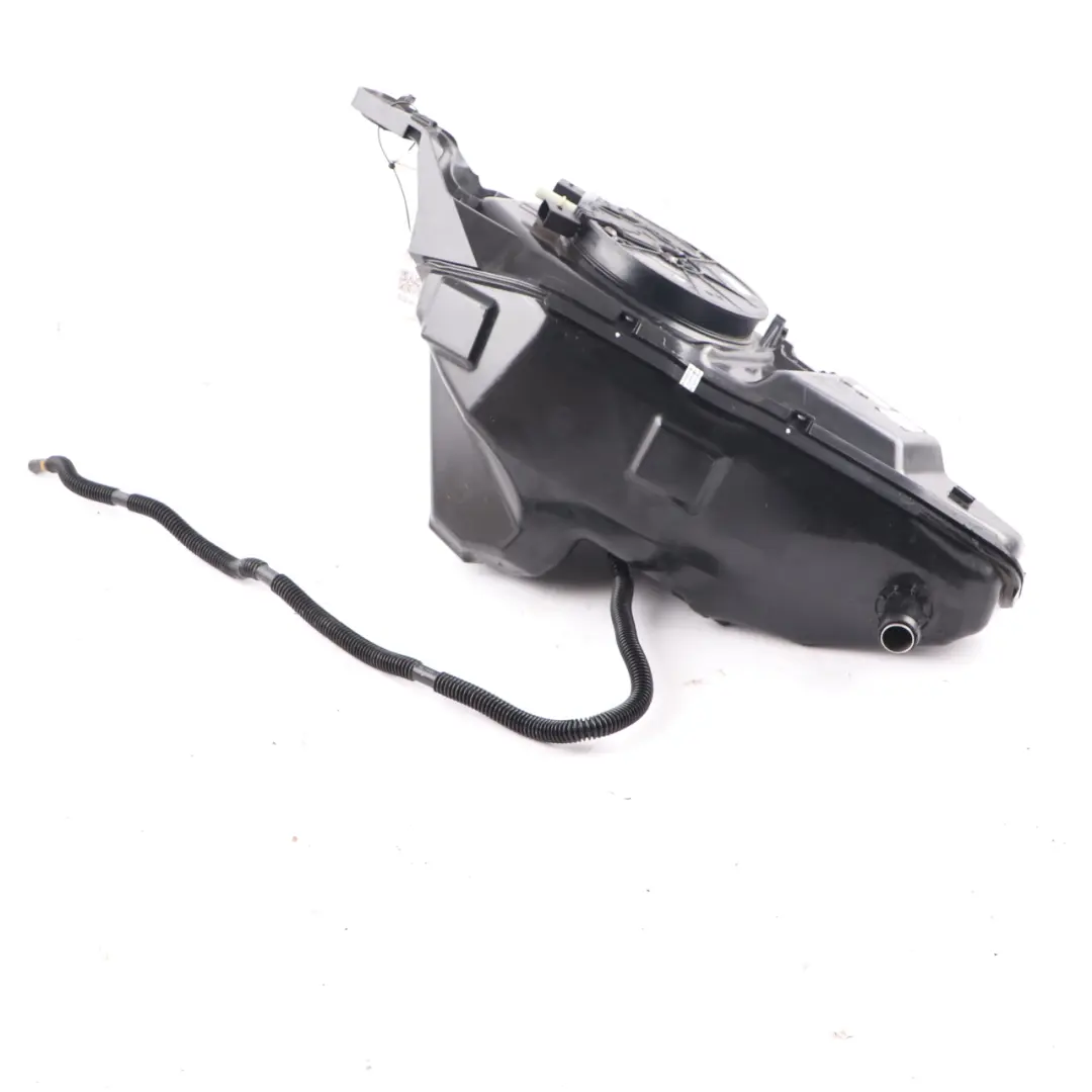 Serbatoio AdBlue attivo BMW F30 F31 F32 F33 F34 F36 LCI Container per con numero di parte 7433648 Serbatoio AdBlue attivo BMW F30 F31 F32 F33 F34 F36 LCI Container - SKU 7433648 - Numero di parte 7433648