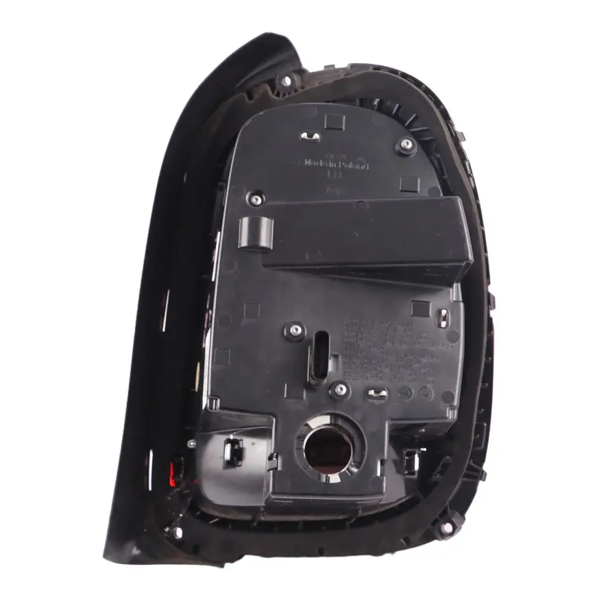 Luz Trasera Izquierda Union Jack para MINI Cooper F55 F56 F57 con número de pieza 7435133 MINI Cooper F55 F56 F57 Luz Trasera Izquierda Union Jack - SKU 7435133-1 - Número de pieza 7435133