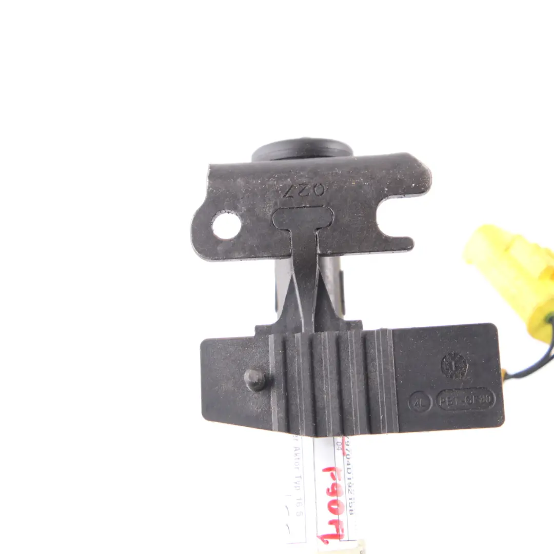 BMW G30 G31 Attuatore cofano motore Cerniera protezione pedoni sinistra - SKU 7435797 - Numero di parte 7435797