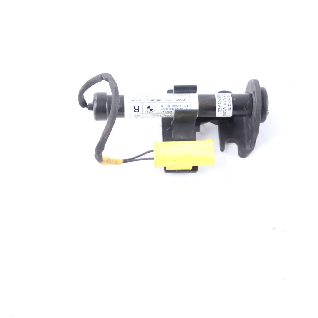 Hauben Betätiger BMW G30 G31 Scharnier Fußgängerschutz Rechts für Motor mit Teilenummer 7435798 Motor Hauben Betätiger BMW G30 G31 Scharnier Fußgängerschutz Rechts - SKU 7435798 - Teilenummer 7435798