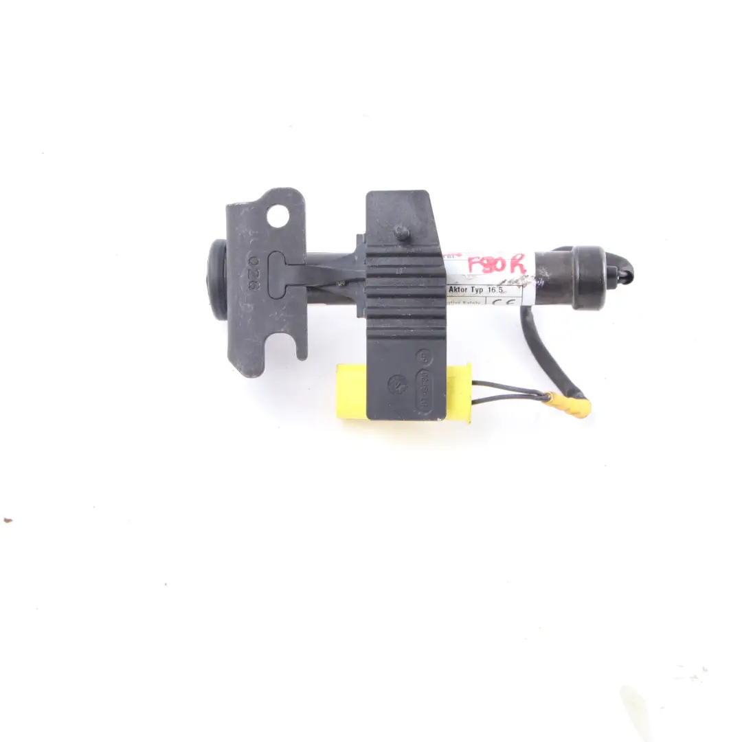 Nabój Pirotechniczny Maski Prawy do BMW G30 G31 o numerze 7435798 BMW G30 G31 Nabój Pirotechniczny Maski Prawy - SKU 7435798 - Numer Części 7435798