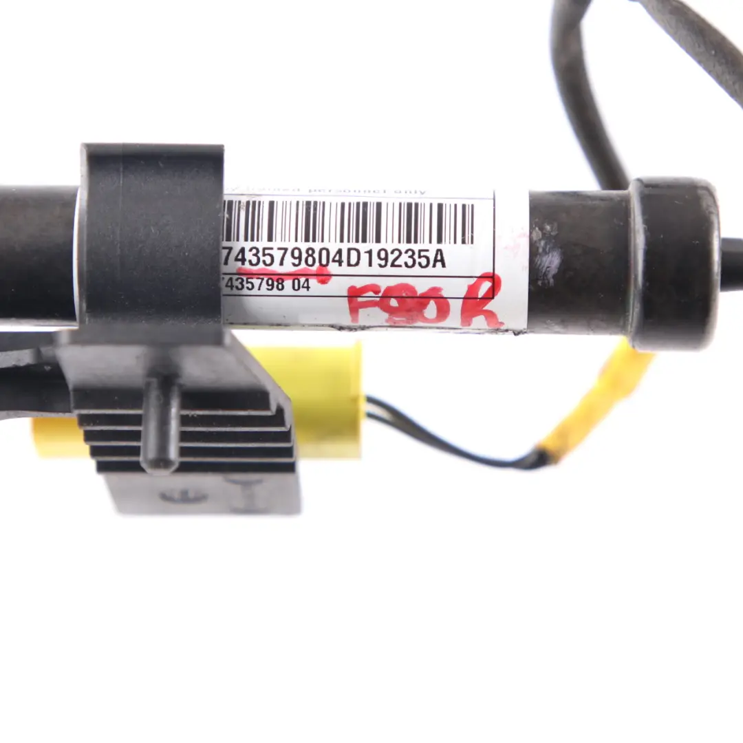 Actuador Capó BMW G30 G31 Bisagra Protección Peatones Derecha para con número de pieza 7435798 Actuador Capó BMW G30 G31 Bisagra Protección Peatones Derecha - SKU 7435798 - Número de pieza 7435798