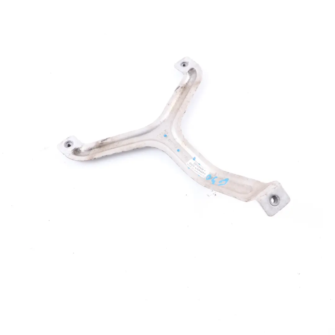 Strut BMW G30 G31 Engine Compartment Front Panel Y Strut Bracing Holder to with Part number 7435937 Strut BMW G30 G31 Engine Compartment Front Panel Y Strut Bracing Holder - SKU 7435937 - Part number 7435937